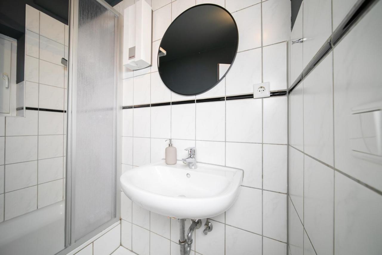 Favorite Stays - Suite And More - Westfeld Neuss Bagian luar foto